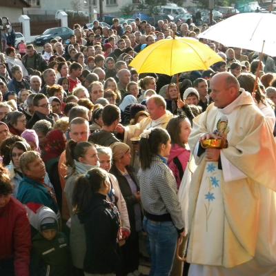 14 august: Cacica: Sfânta Liturghie pentru tineri: un gest frumos pentru Dumnezeu